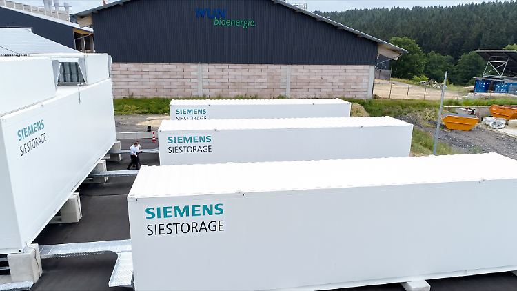 Der "kleine Bruder" des geplanten Großbatteriespeichers steht seit 2018 im Energiepark Wunsiedel.