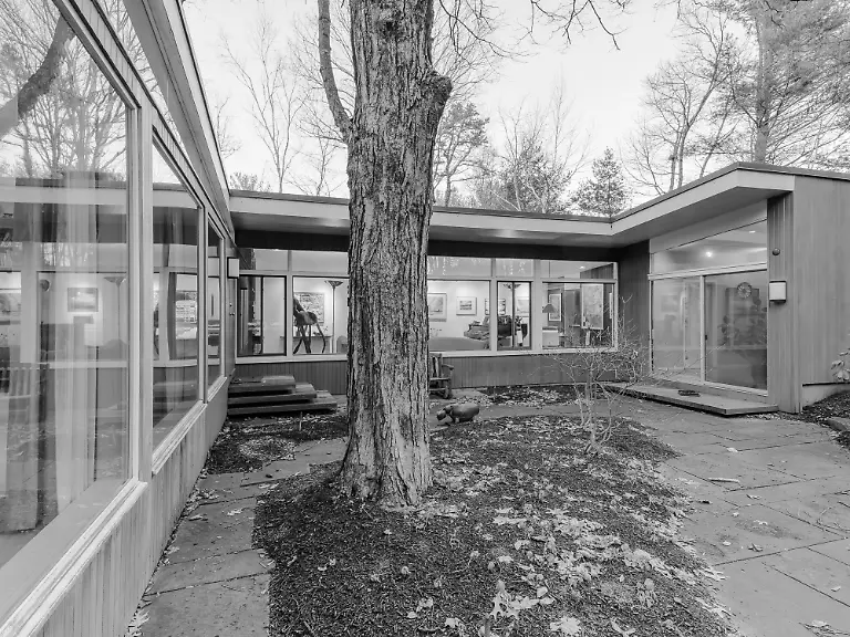 VERWENDUNG-NUR-FUeR-BUCH-00034-Roemisch-Bauhaus-Architecture-SixMoonHill-DSCF0179