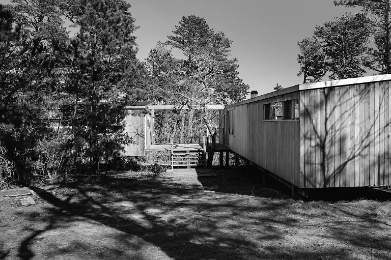 VERWENDUNG-NUR-FUeR-BUCH-00023-Roemisch-Bauhaus-Architecture-MarcelBreuerCottage-9526