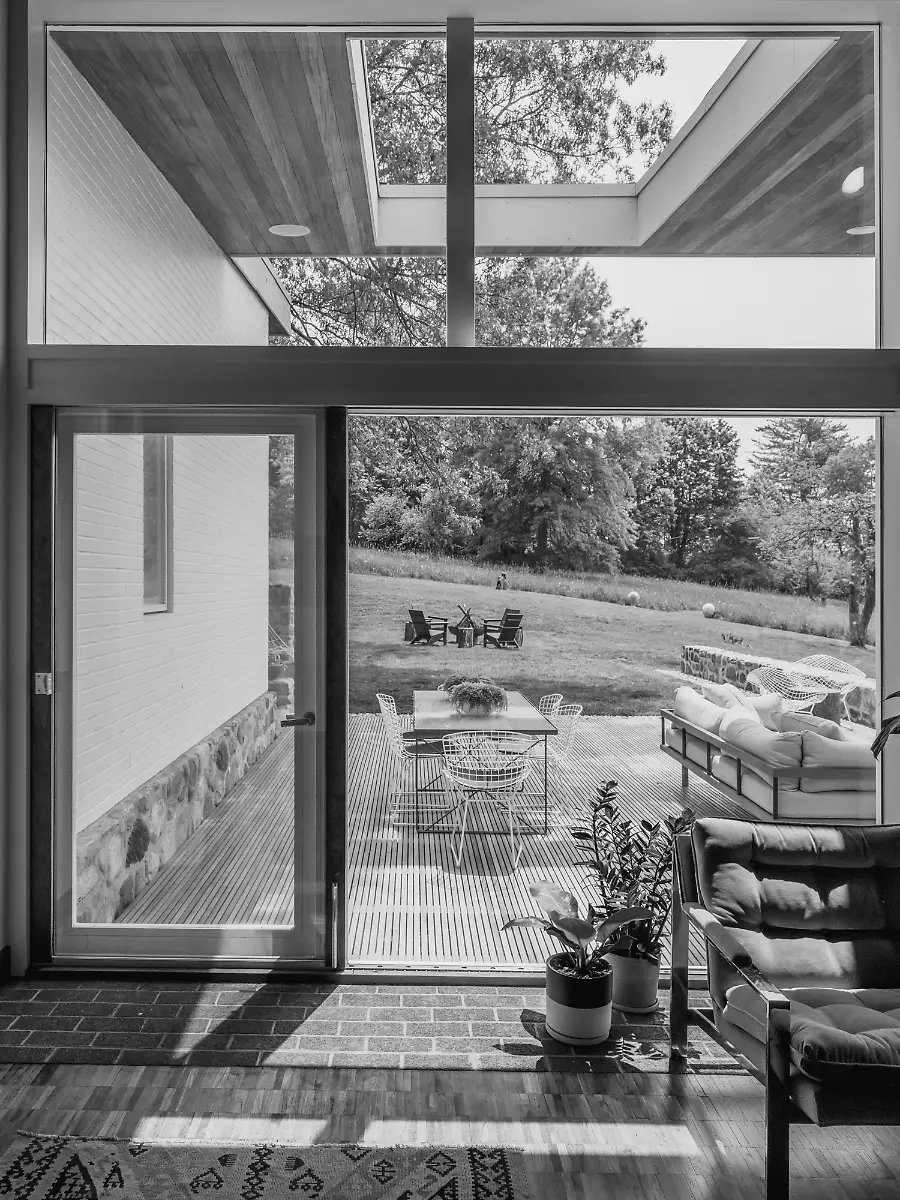 VERWENDUNG-NUR-FUeR-BUCH-00015-Roemisch-Bauhaus-Architecture-Gagarin2-DSCF0041