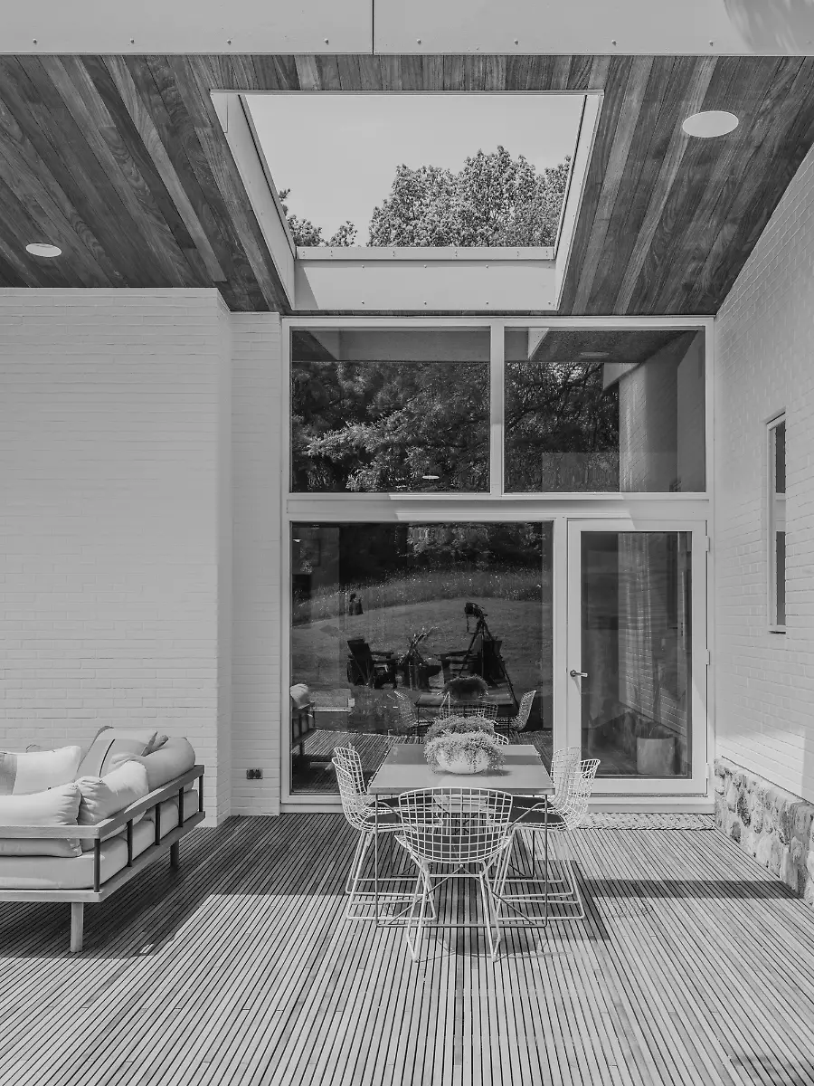 VERWENDUNG-NUR-FUeR-BUCH-00016-Roemisch-Bauhaus-Architecture-Gagarin2-DSCF0040-3