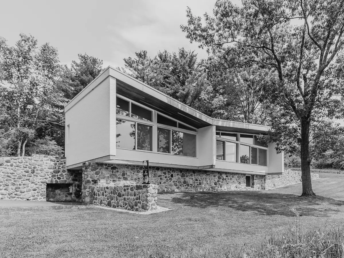 VERWENDUNG-NUR-FUeR-BUCH-00011-Roemisch-Bauhaus-Architecture-Gagarin2-DSCF0057