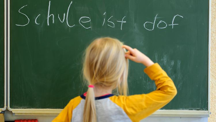 Fazit des Gießener Germanistik-Professors Helmuth Feilke: Die Schule "kann und muss besser werden".