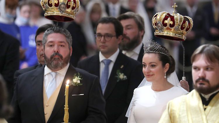  Großfürst Georg Romanow (l.) lebt erst seit drei Jahren in Russland.