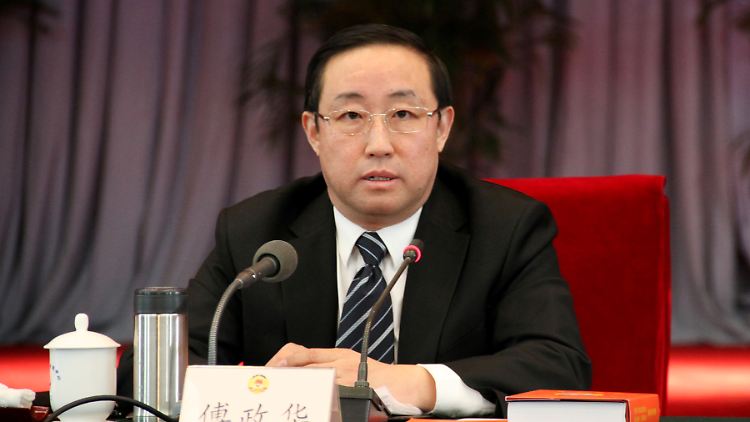 Fu war maßgeblich an den Ermittlungen gegen den ehemaligen Staatssicherheitsschef Zhou Yongkang beteiligt, einem der aufsehenerregendsten Fälle im Zusammenhang mit Xis Anti-Korruptionskampf.