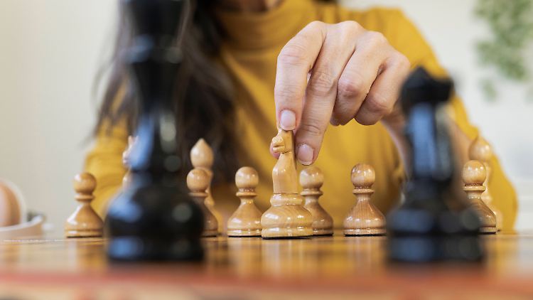 Schach wird mit dem Kopf gespielt, nicht mit großen Brüsten, kritisieren Spielerinnen.