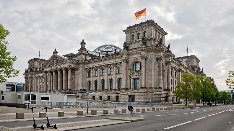 Im neuen Bundestag sitzen acht Parteien.