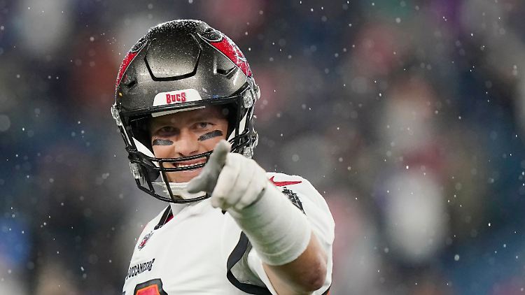Tom Brady im Regen von Foxborough.