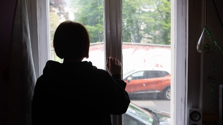 Während der Pandemie war eins von sieben Kindern von landesweiten Lockdowns betroffen.