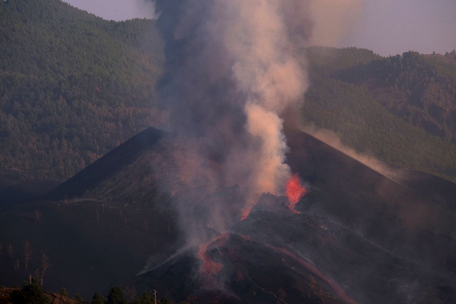 Der Vulkan am Cumbre Vieja auf La Palma kommt nicht zur Ruhe: ...