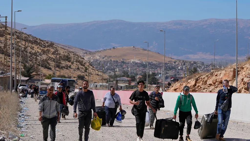 Menschen-fluechten-vor-den-Kaempfen-im-Libanon