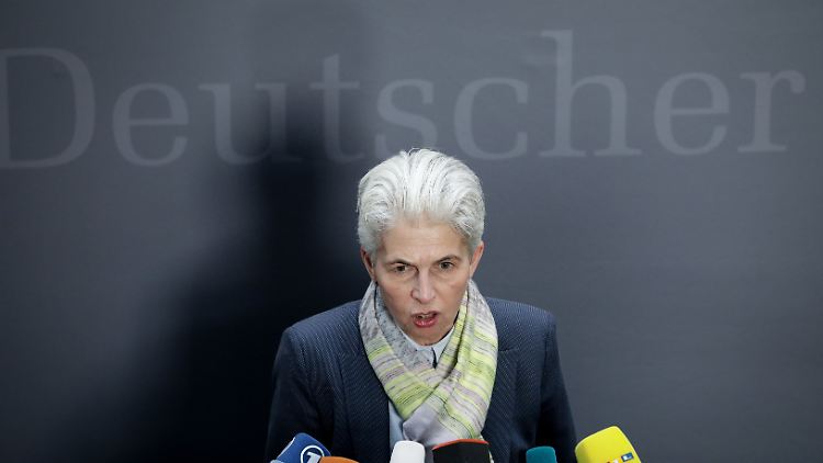 "Offensichtlich ist auch beim Außenminister der Groschen gefallen, dass aufgrund der Dimension des 20 Jahre dauernden Einsatzes ein solches Format unpassend ist", kommentiert Marie-Agnes Strack-Zimmermann das Fernbleiben von Heiko Maas.