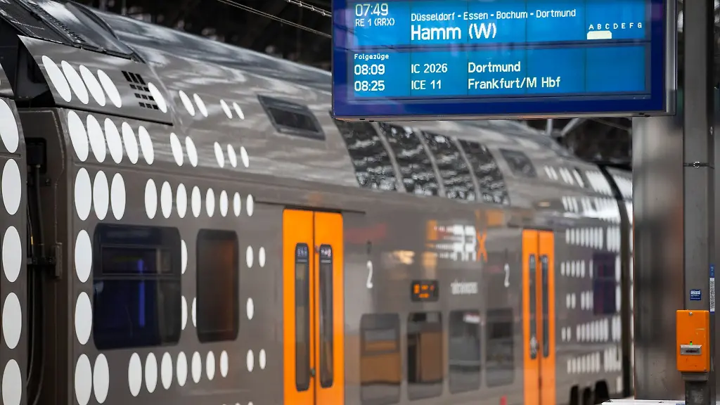 Bei-RRX-Zuegen-kommt-es-in-NRW-derzeit-zu-Ausfaellen-und-Kapazitaetsproblemen