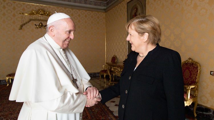 Austausch über die Situation der katholischen Kirche: Merkel im Vatikan.