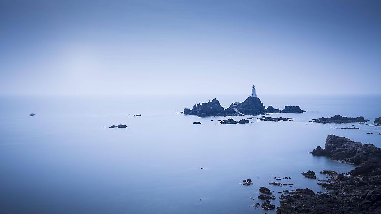 Die Gewässer vor der Insel Jersey gelten als besonders fischreich.