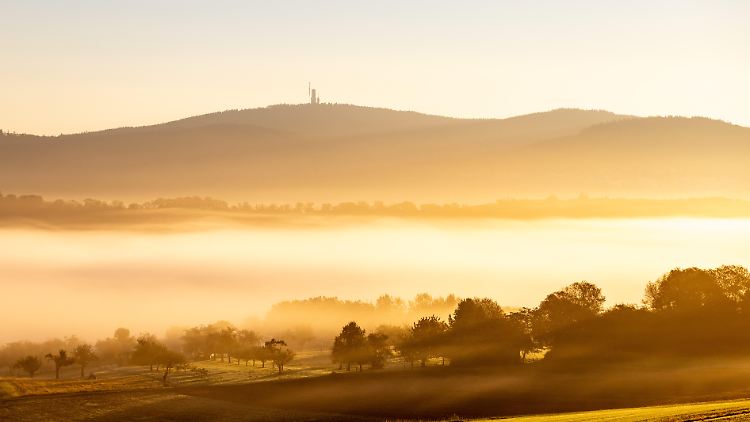 Der Taunus mit Blick auf den Großen Feldberg: Vor allem Inlandstouristen sorgen für eine Erholung nach der Corona-Krise.