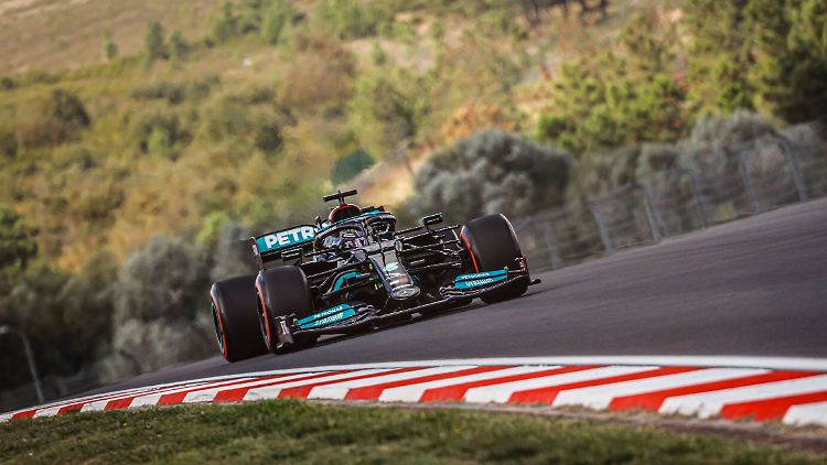 Lewis Hamilton ist im Training der Schnellste.
