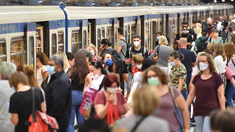 Täglich fahren in Deutschland 36 Millionen Passagiere mit öffentlichen Verkehrsmitteln.