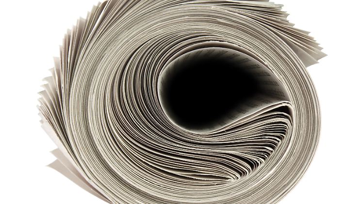 Es herrscht Papiermangel: Der Buchhandel kann seine Liefertermine nicht mehr einhalten.. Auch bei Zeitungspapier herrscht Ebbe.  