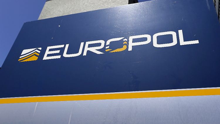 In Zusammenarbeit mit den Ermittlern von Europol ist der deutschen Polizei ein großer Schlag gegen Anlagebetrüger gelungen.