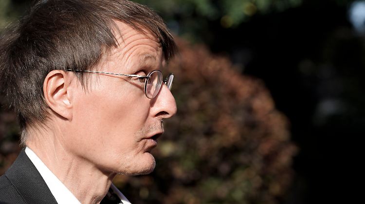 Karl Lauterbach sorgt eine mögliche vierte Welle derzeit mehr als die vom RKI wohl zu niedrig ausgewiesenen Impfquoten.