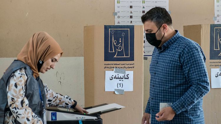 Aktivisten hatten vor der Wahl im Irak zum Boykott aufgerufen.