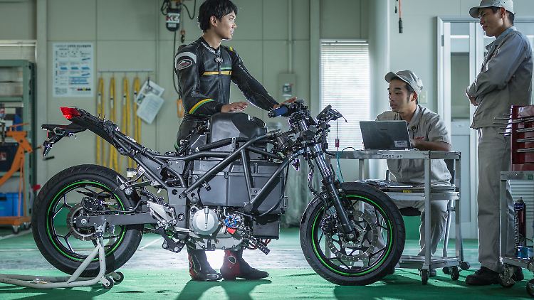 Mit dem ersten Prototyp eines E-Motorrades ist Kawasaki schon an die Öffentlichkeit gegangen.