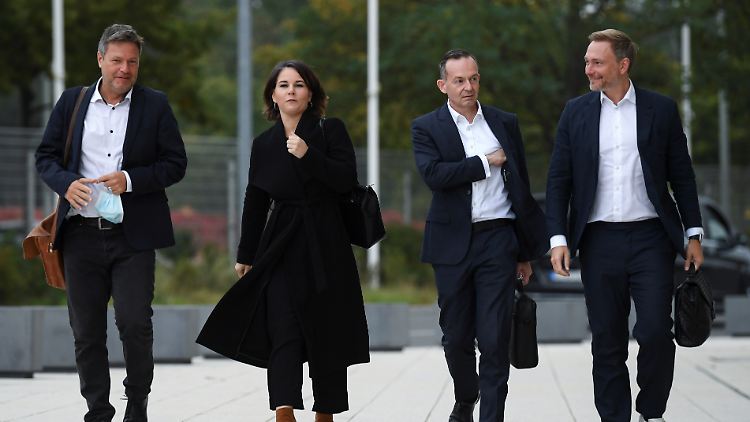 Die Spitzen von Grünen und FDP zeigen sich vor den Gesprächen wieder mal geschlossen.