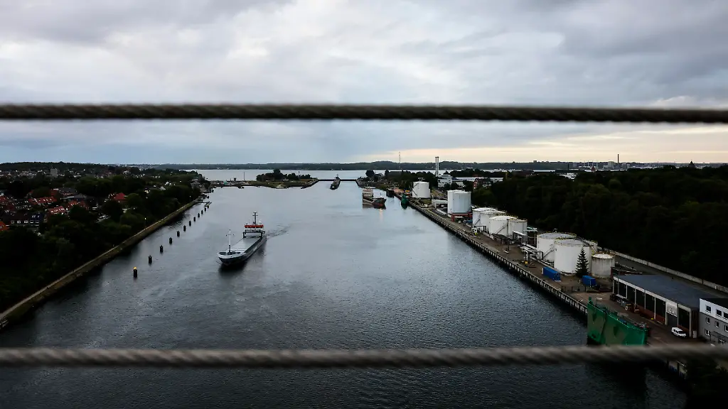 4c9242188ae0ff40d7d132521f5c765e