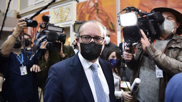 Kanzler Schallenberg vor seiner Antrittsrede.