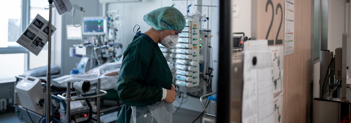 Eine Entspannung auf den Stationen ist laut Intensivmedizinern bisher nicht in Sicht.