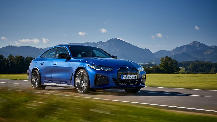 Mit dem i4 M50 will BMW dem E-Antrieb einen Charakter geben.