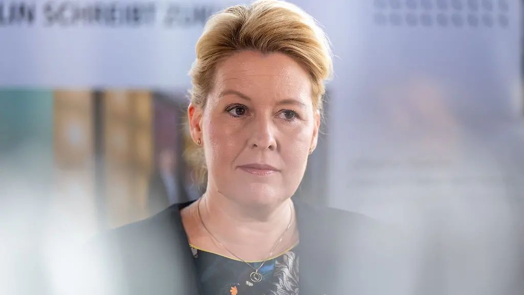 Giffey-sieht-den-Bund-in-der-Pflicht