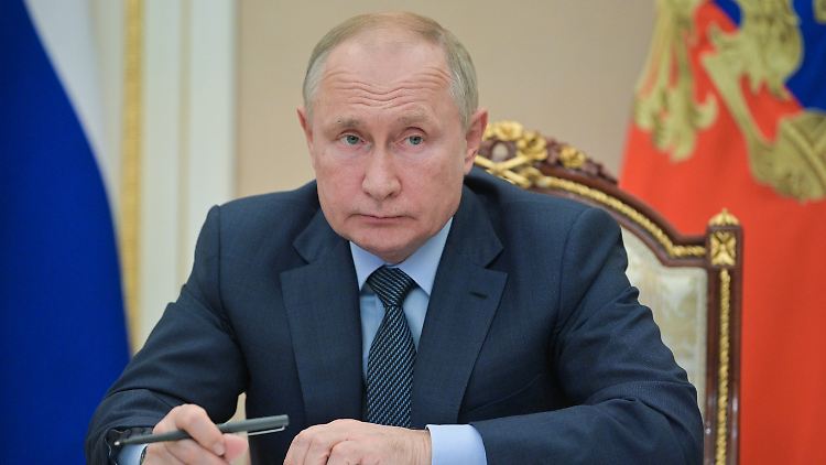 Russlands Präsident Putin warnt davor, dass sich terroristische Gruppen in Afghanistan breit machen.