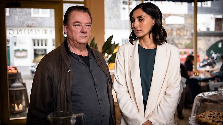 Peter Kurth und Narges Rashidi sind die Hauptdarsteller von "Ferdinand von Schirach - Glauben".