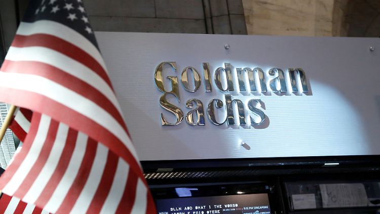 Day of Long Faces (DOLF): Der durchschnittliche Pro-Kopf-Bonus bei den Wall-Street-Banken ist im Vergleich zum Vorjahr um mehr als ein Viertel gefallen, aber ...  