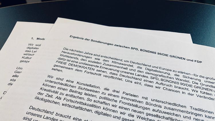 Auf zwölf Seiten haben Grüne, SPD und FDP die Ergebnisse ihrer Sondierungsgespräche zusammengefasst. 