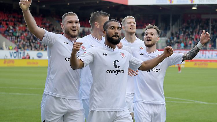 Wieder war der FC St. Pauli auswärts siegreich.