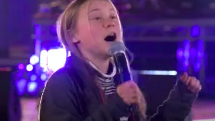 Greta Thunberg zeigte auf dem Klimaschutzfestival "Climate live" in Stockholm eine ganz andere Seite von sich.