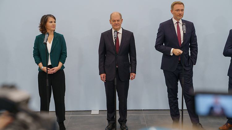 Alle drei Ampelparteien sind gespannt auf die in dieser Art erstmals geführten Koalitionsgespräche.