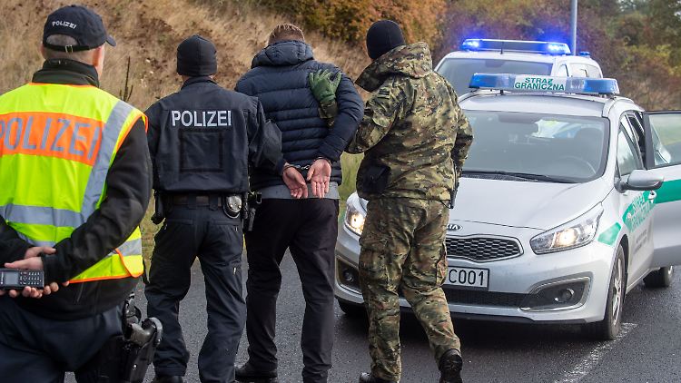 An der deutsch-polnischen Grenze griffen die Beamten allein am vergangenen Wochenende 288 Menschen auf. 