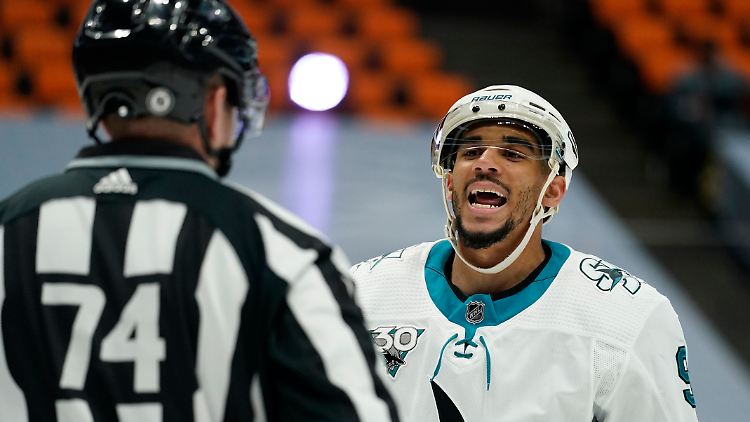 Evander Kane nimmt eine ungewollte Eishockey-Auszeit.