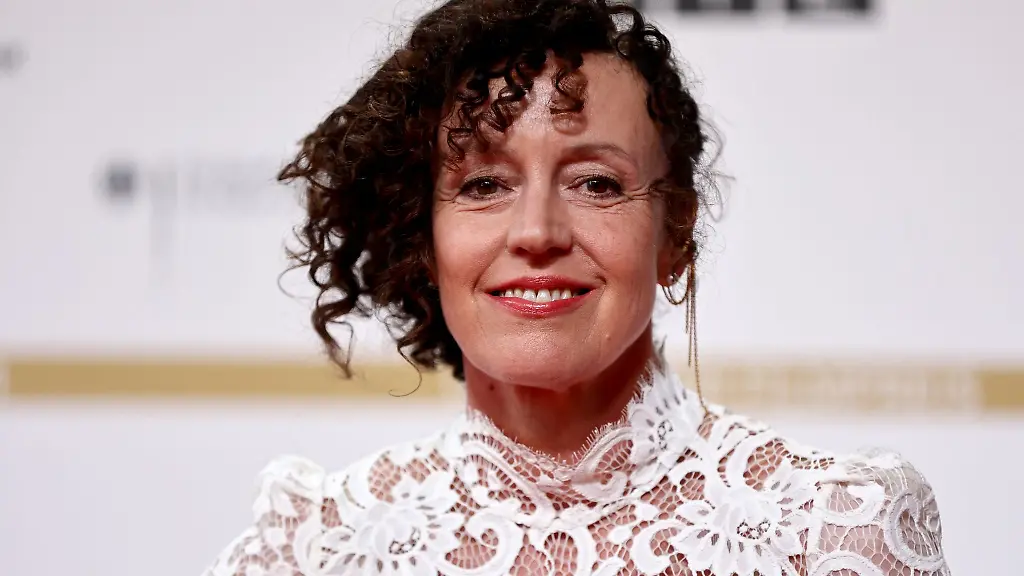 Maria-Schrader-wird-mit-der-Carl-Zuckmayer-Medaille-des-Landes-Rheinland-Pfalz-ausgezeichnet