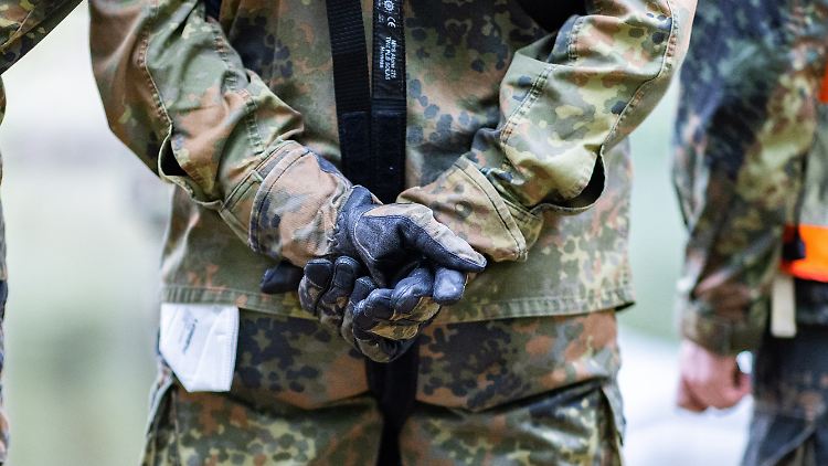 Die Truppe sollte 100 bis 150 Mann zählen.