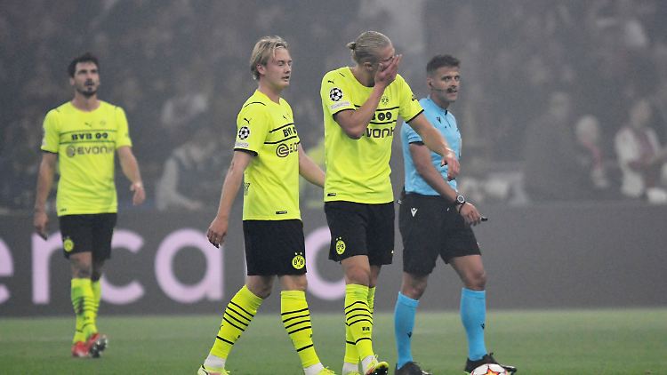 Schon nach dem frühen 0:1 hingen die Köpfe der Dortmunder. 