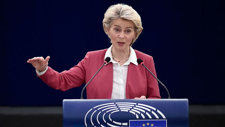 Europa sei "spezifisch" von den ansteigenden Energiepreisen betroffen, sagt Ursula von der Leyen.