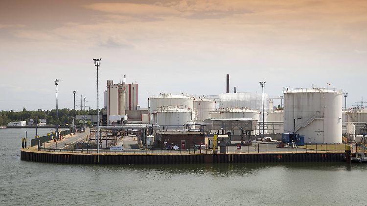 Gasspeicher im Hafen von Gelsenkirchen.