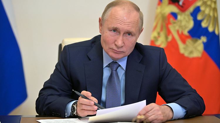 Das Pokerface beherrscht Putin.