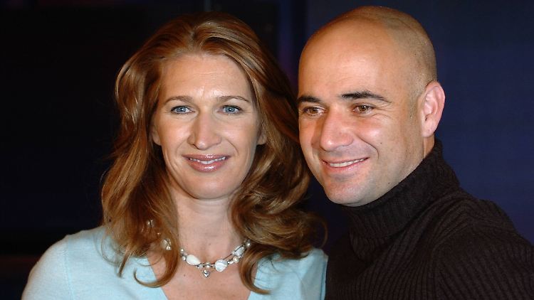 Auch nach 20 Jahren noch ein Herz und eine Seele: Steffi Graf und Andre Agassi.