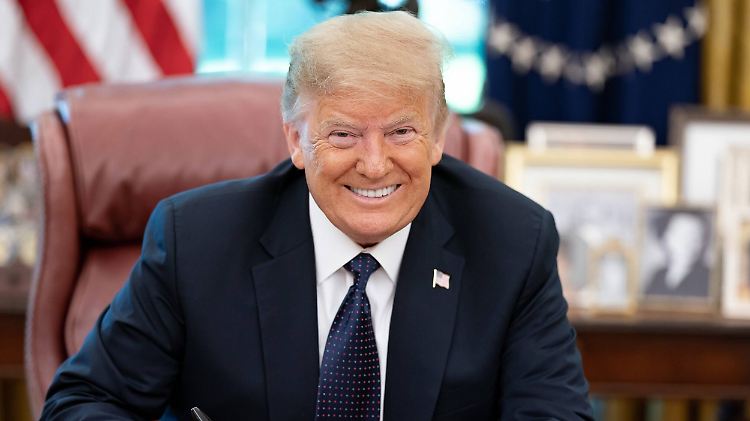 Sein Twitter-Konto ist immer noch gesperrt, deshalb will Trump nun ein eigenes Netzwerk an den Start bringen.